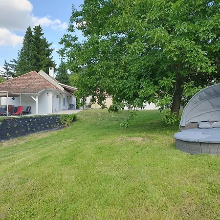 Διαμέρισμα Goforest - 150y Old Vintage Balaton - Max 6 Person Varvolgy